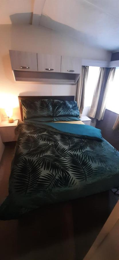 Lapwing 5 Hotel Скарбъро Екстериор снимка
